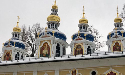 Купола Успенского храма